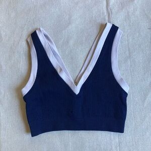 Black Lace Bandeau with Seamless Design and Stretch Fit